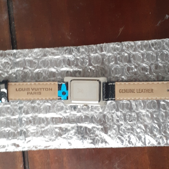 vintage louis vuitton women's watch - Picture 2 of 4